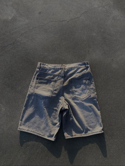 Shorts "Never Fit In"
